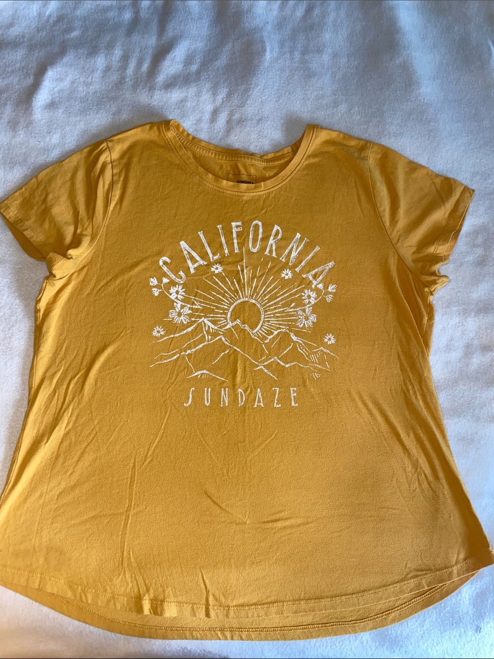 Sonoma Yellow Graphic 'California Sundaze' Tee - Women